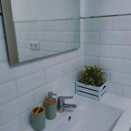 Acerota, Con Parking Gratuito